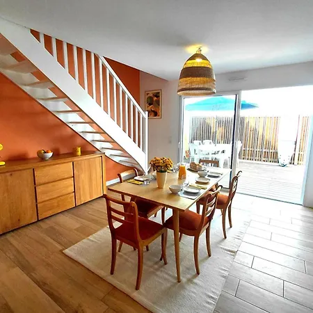 بيت للعطل S/mer - A 150 M De La Plage, 6 Personnes, Terrasse, Garage Privatif - Centre-ville A Pied | Animaux Acceptes, Vendee