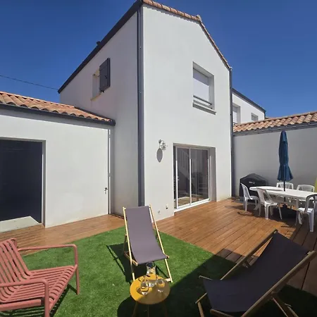 S/mer - A 150 M De La Plage, 6 Personnes, Terrasse, Garage Privatif - Centre-ville A Pied | Animaux Acceptes, Vendee *
