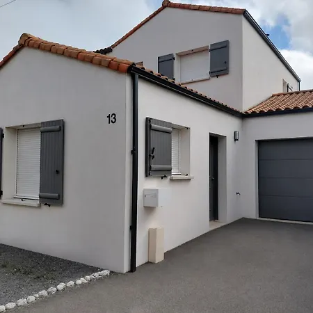 بيت للعطل S/mer - A 150 M De La Plage, 6 Personnes, Terrasse, Garage Privatif - Centre-ville A Pied | Animaux Acceptes, Vendee